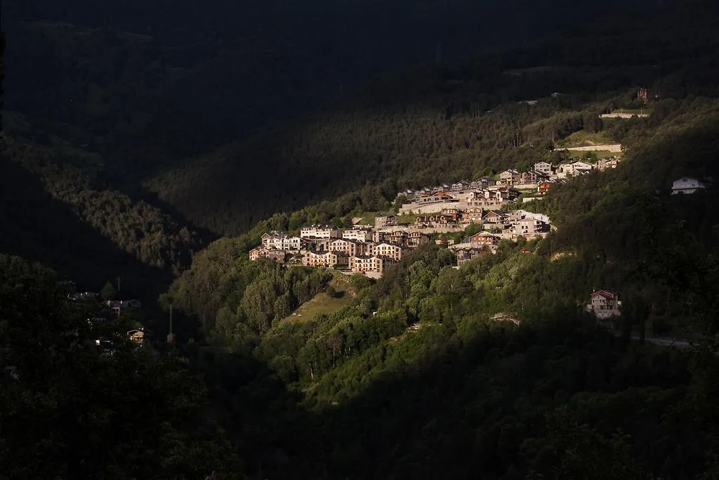 Borda Jovell Hostel Sispony