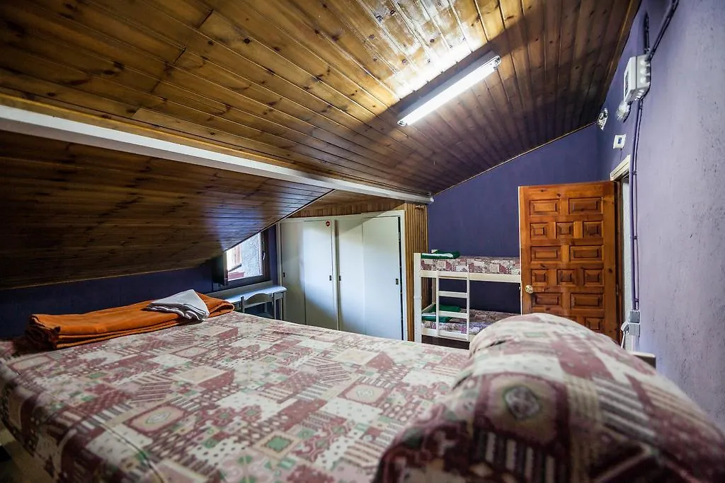 Borda Jovell Hostel Sispony