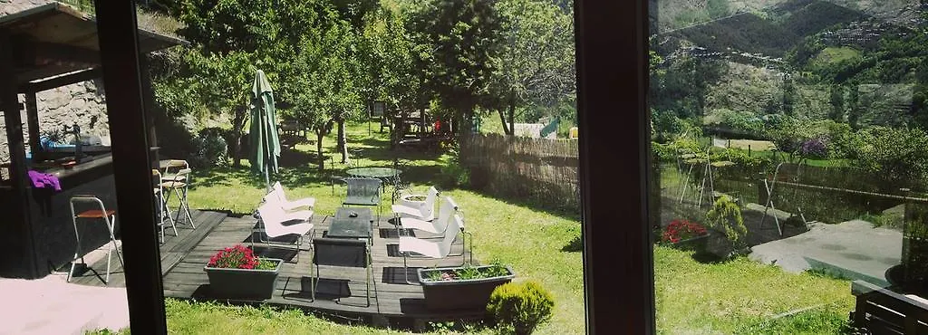 Borda Jovell Hostel Sispony